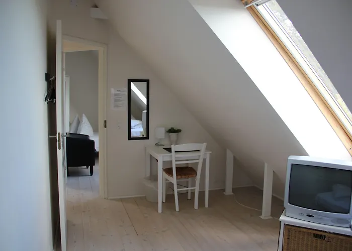 Munkebjerg Bed & Breakfast 3*